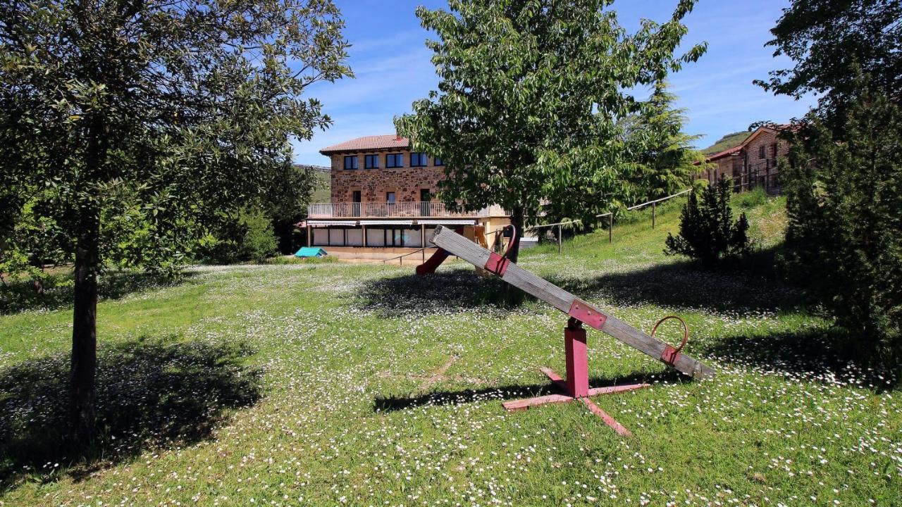 La Romanika De Fellini San Martin de Elines Exterior photo
