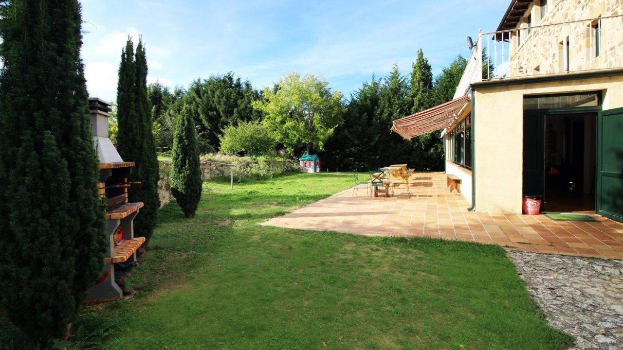 La Romanika De Fellini San Martin de Elines Exterior photo
